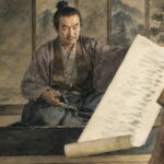 秀吉が調略した諸将リストを広げる丹羽長秀のイメージイラスト