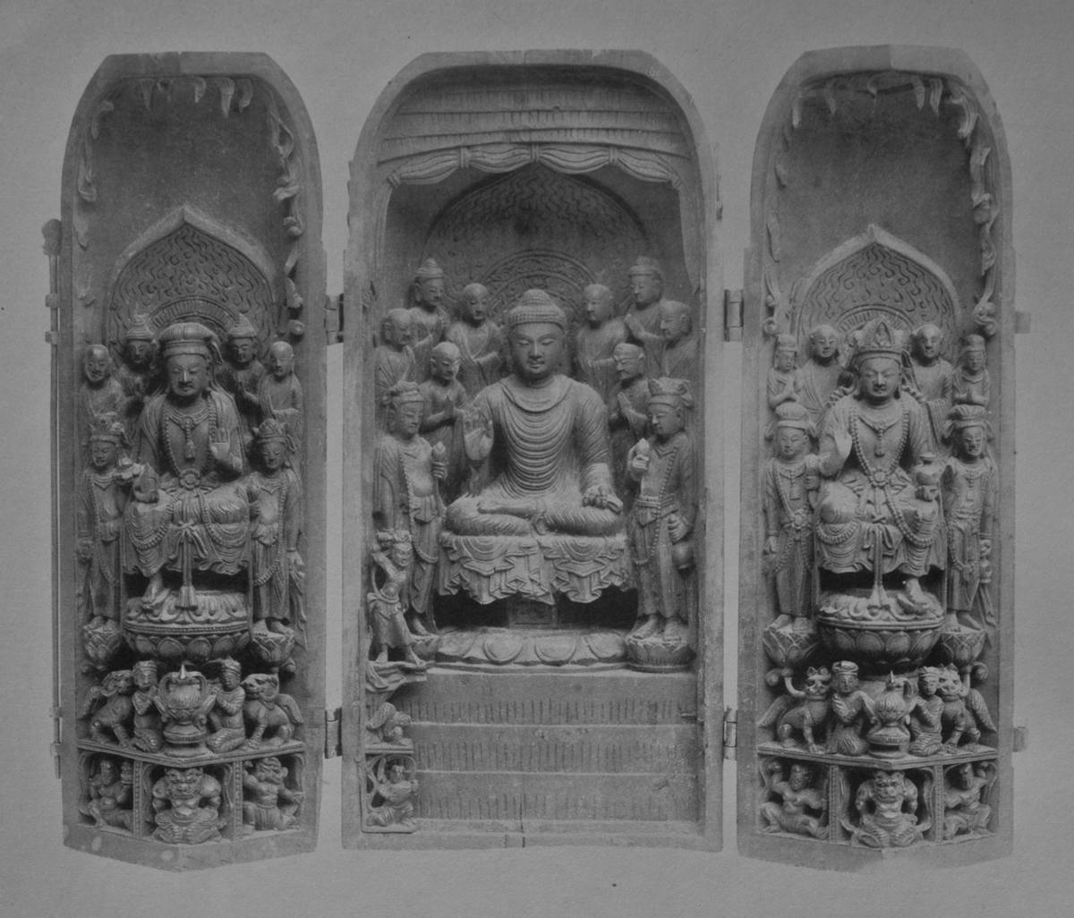 諸尊仏龕（金剛峯寺）